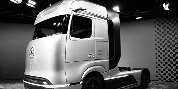 戴姆勒卡車公司表示，氫電池是未來的發(fā)展方向