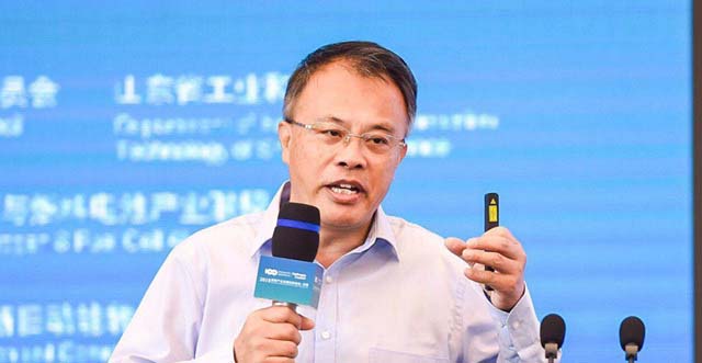 余卓平：發(fā)展氫能是大勢所趨，改變的不僅僅是出行.jpg