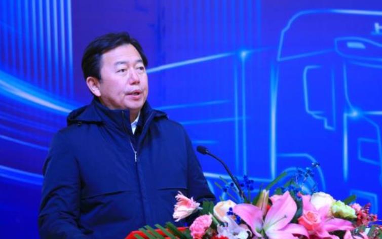 上汽紅巖鄂爾多斯基地天隆工廠投產(chǎn)，首批氫能重卡下線.jpg