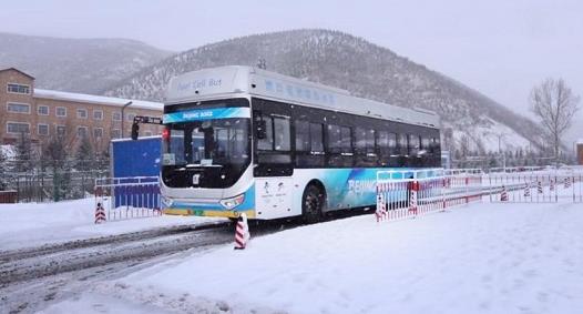 “氫”動(dòng)力“星”實(shí)力，吉利星際客車成功完成冰雪盛會(huì)護(hù)航任務(wù).jpg