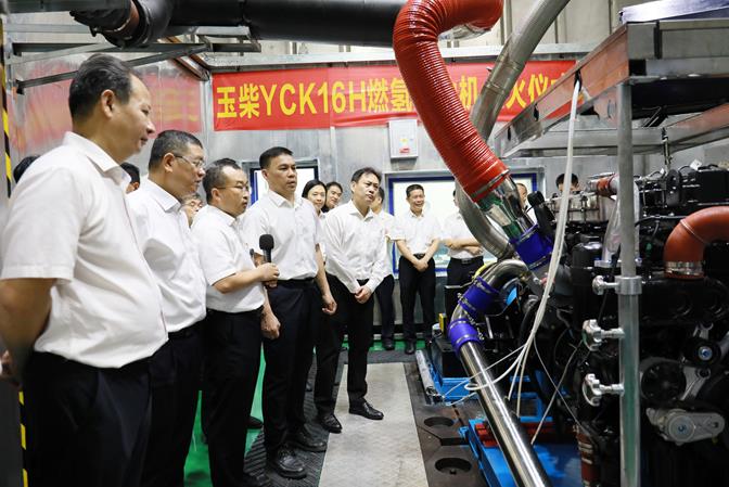 中國最大排量、最大馬力燃?xì)浒l(fā)動(dòng)機(jī)玉柴YCK16H成功點(diǎn)火
