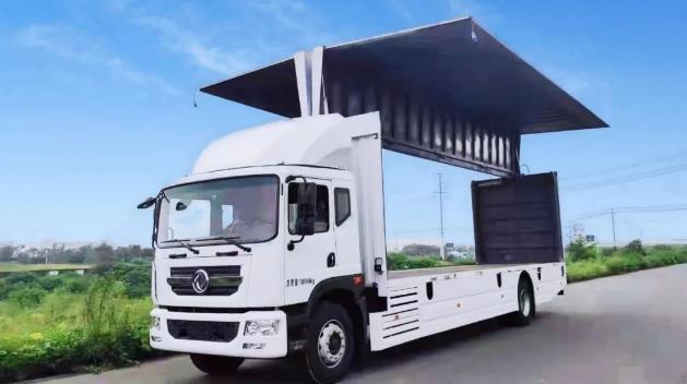 重慶明天氫能公司發(fā)布18噸平臺2款全新車型.jpg