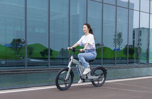 國內(nèi)首款！永安行正式銷售量產(chǎn)氫能自行車.jpg
